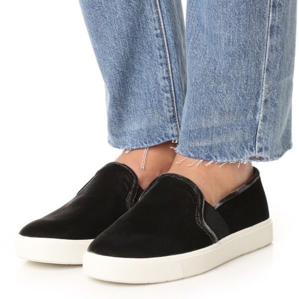 Vince Blair Velvet Black Slip On Sneakers Women Size 9M Classic Luxury Old Money - Picture 1 of 9